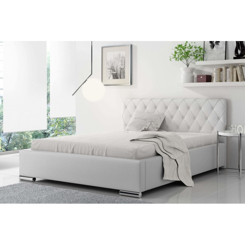 Levné Dvojlůžka s úložným prostorem: Čalouněná manželská postel Piero 200x200, bílá eko kůže